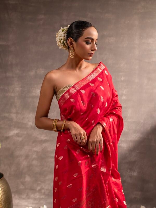 Red Banarasi Chiniya Silk Saree - Image 2